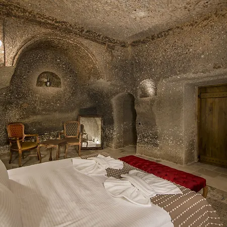 Hotel Hera Cave 3*